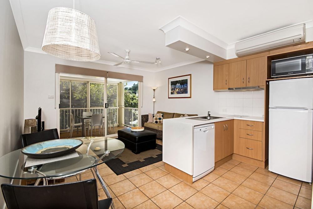 Port Douglas Apartments - Adults Only Oasis מראה חיצוני תמונה