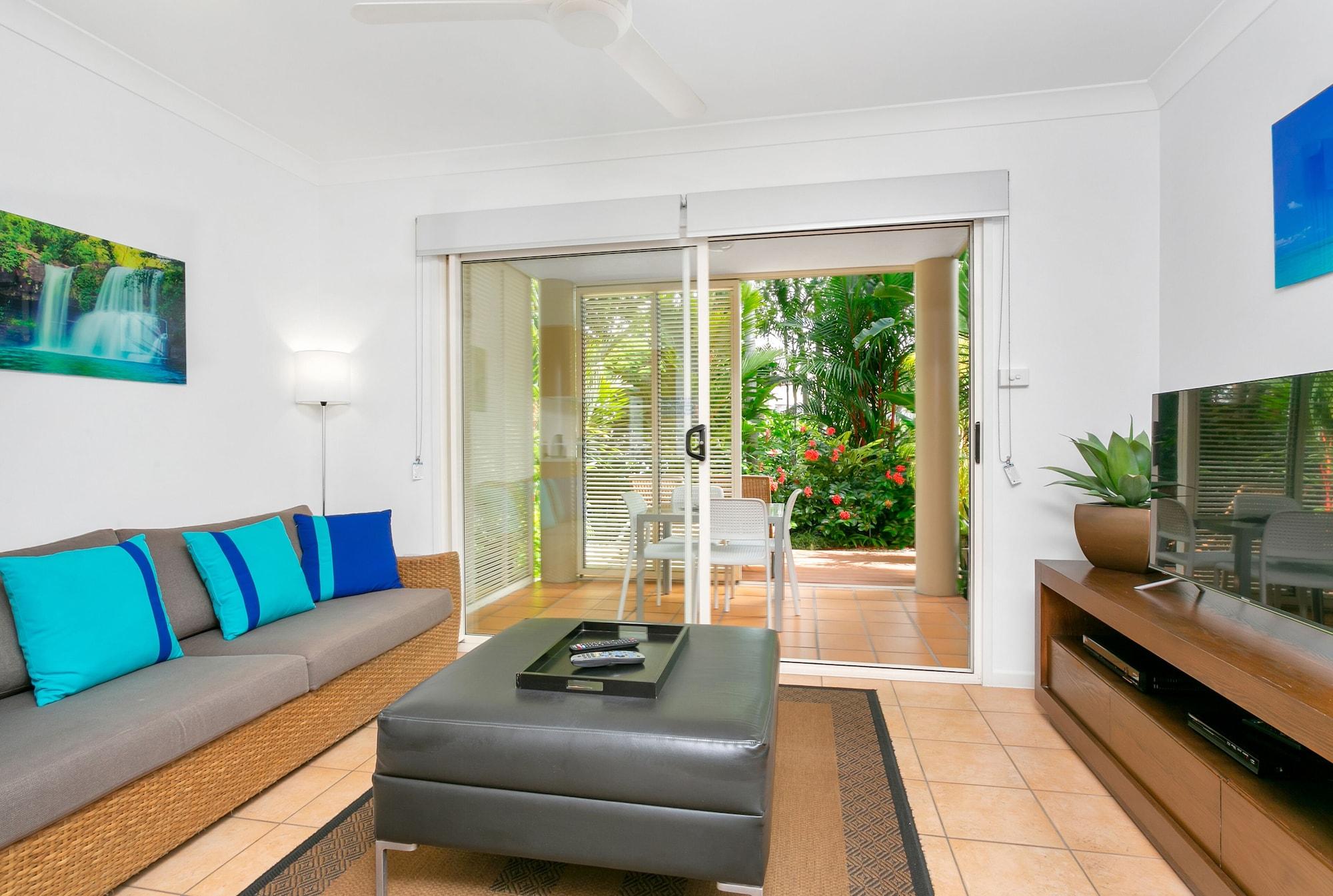 Port Douglas Apartments - Adults Only Oasis מראה חיצוני תמונה