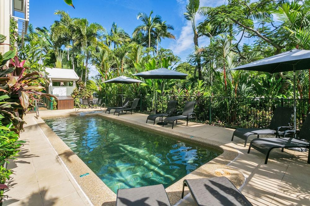 Port Douglas Apartments - Adults Only Oasis מראה חיצוני תמונה