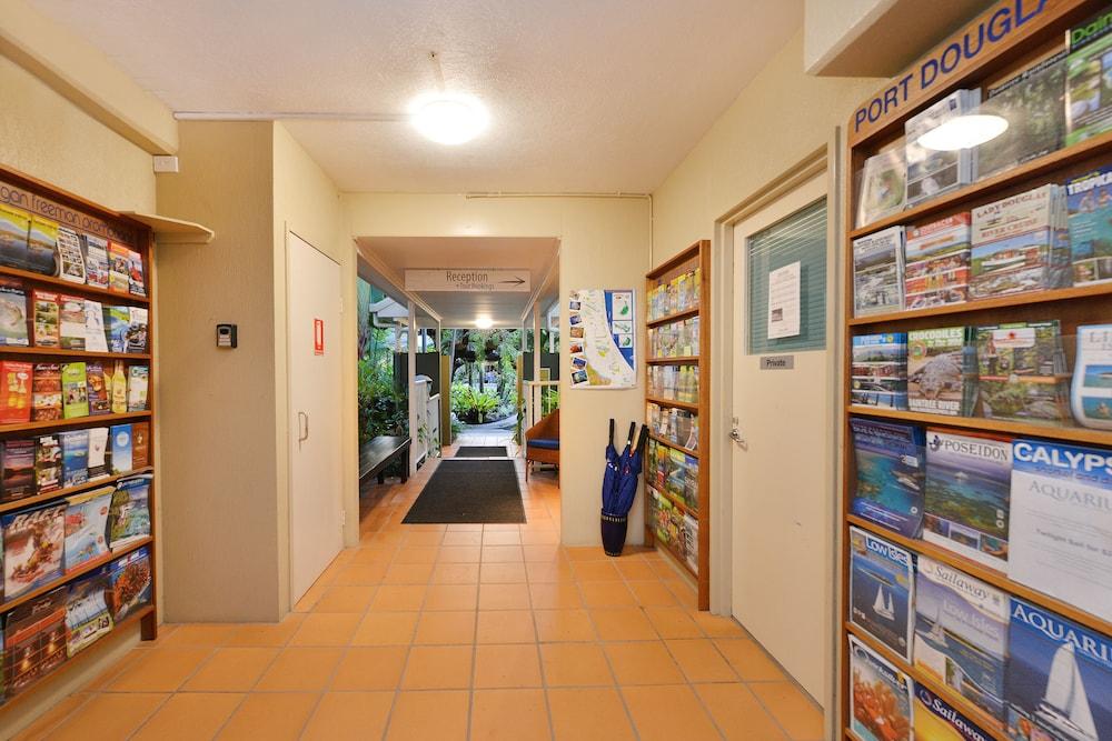 Port Douglas Apartments - Adults Only Oasis מראה חיצוני תמונה